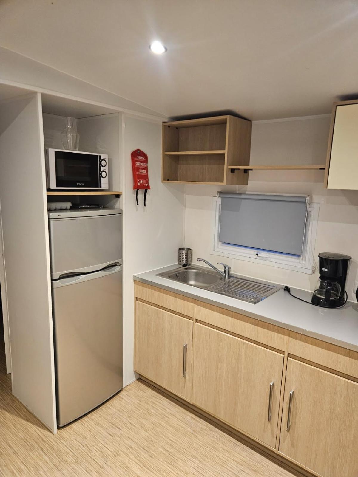 Mobil-Home 6 Personnes Chez Maylia Кадене Екстериор снимка